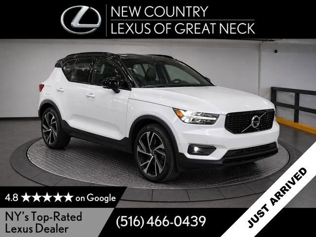 2019 VOLVO XC40