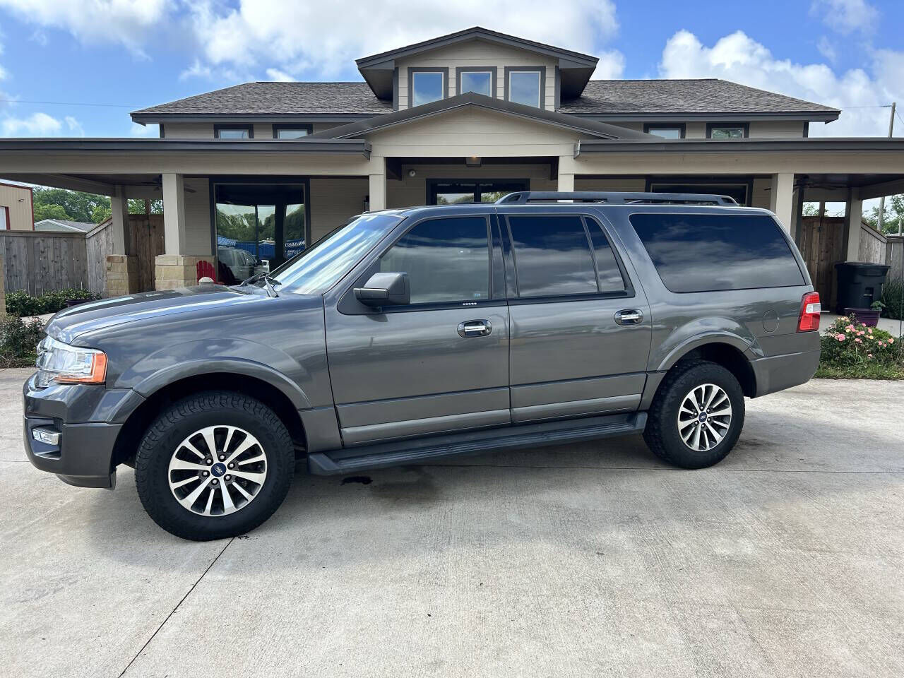 2017 FORD Expedition