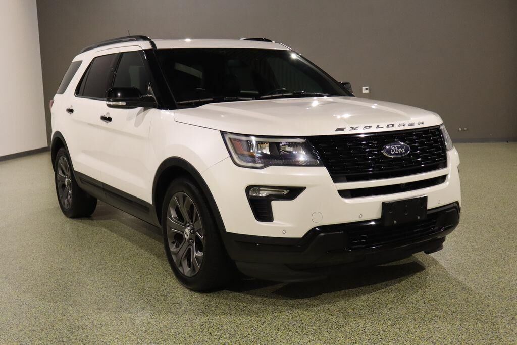 2018 FORD Explorer