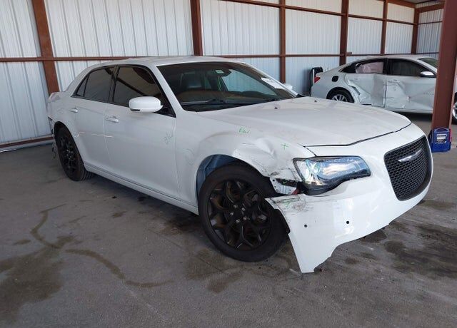 2016 CHRYSLER 300
