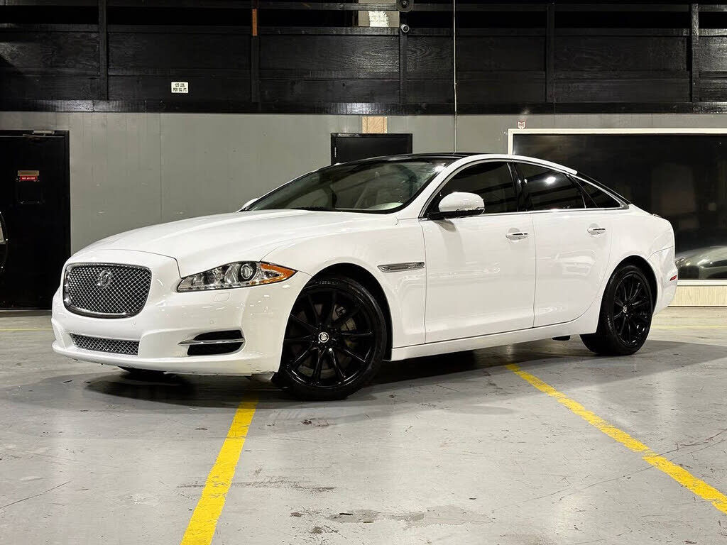 2012 JAGUAR XJ