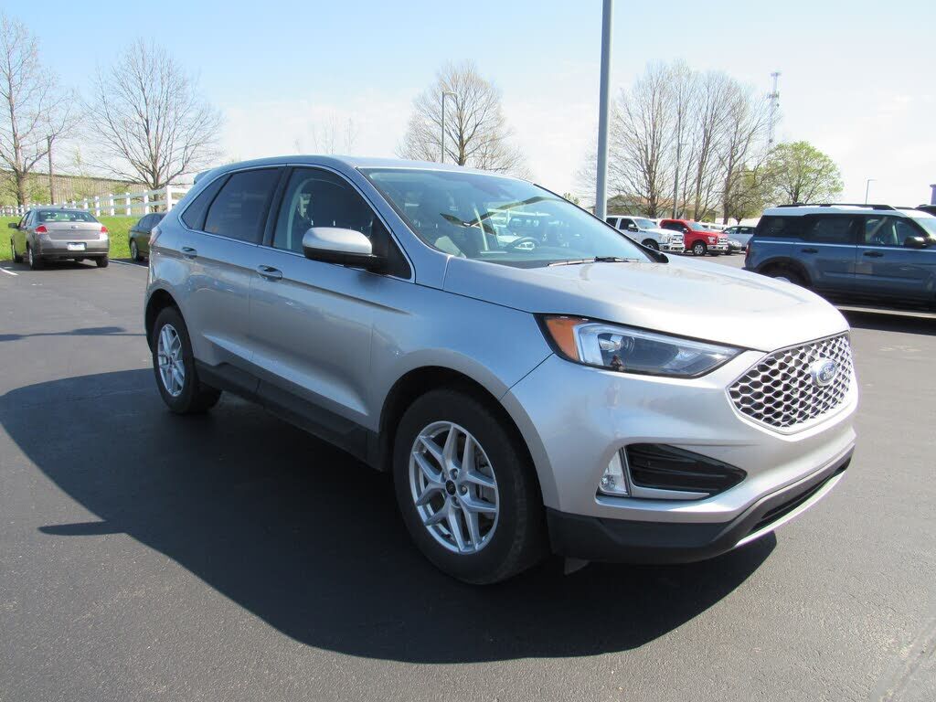 2023 FORD Edge