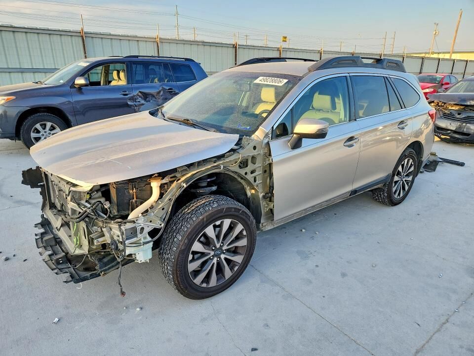 2015 SUBARU Outback