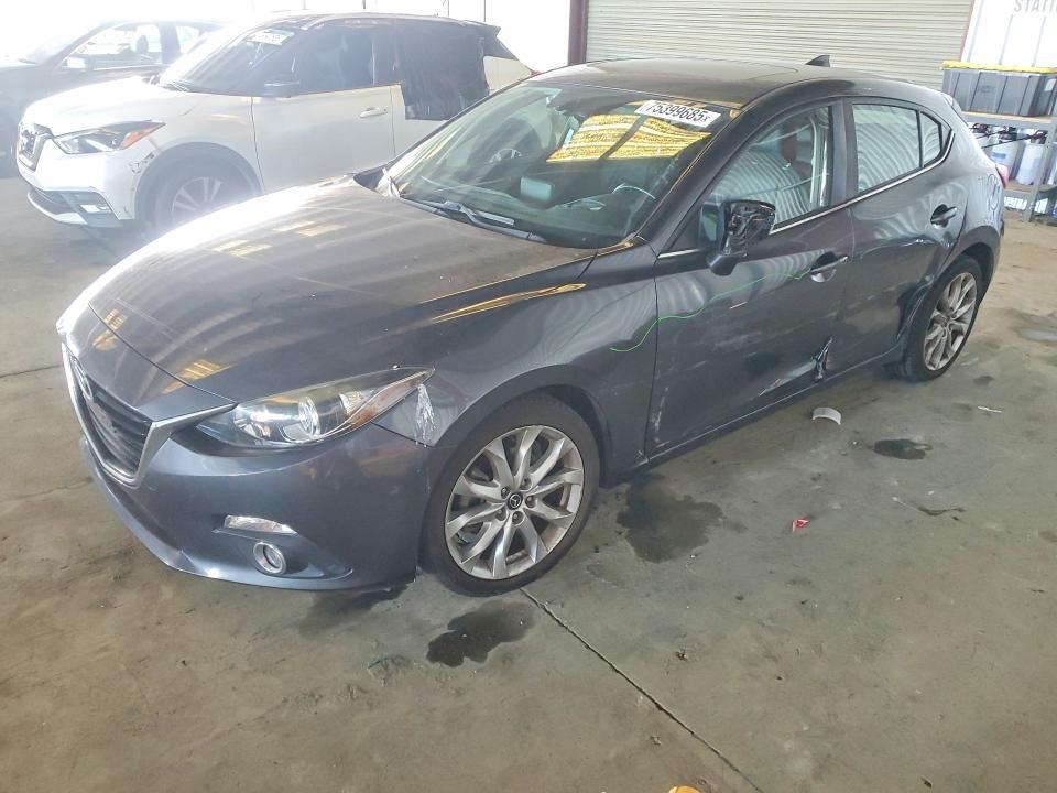 2016 MAZDA Mazda3