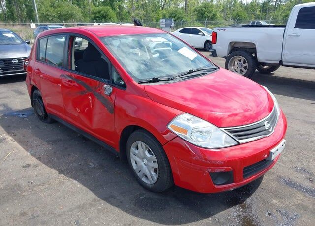 2011 NISSAN Versa