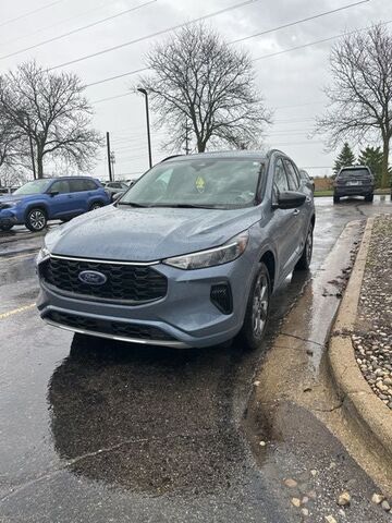 2024 FORD Escape
