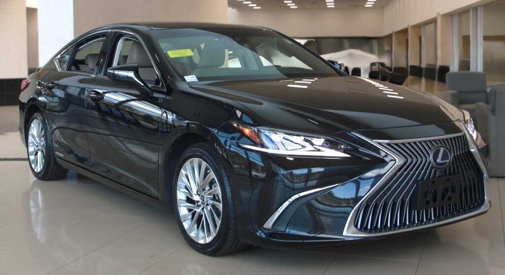 2020 LEXUS ES