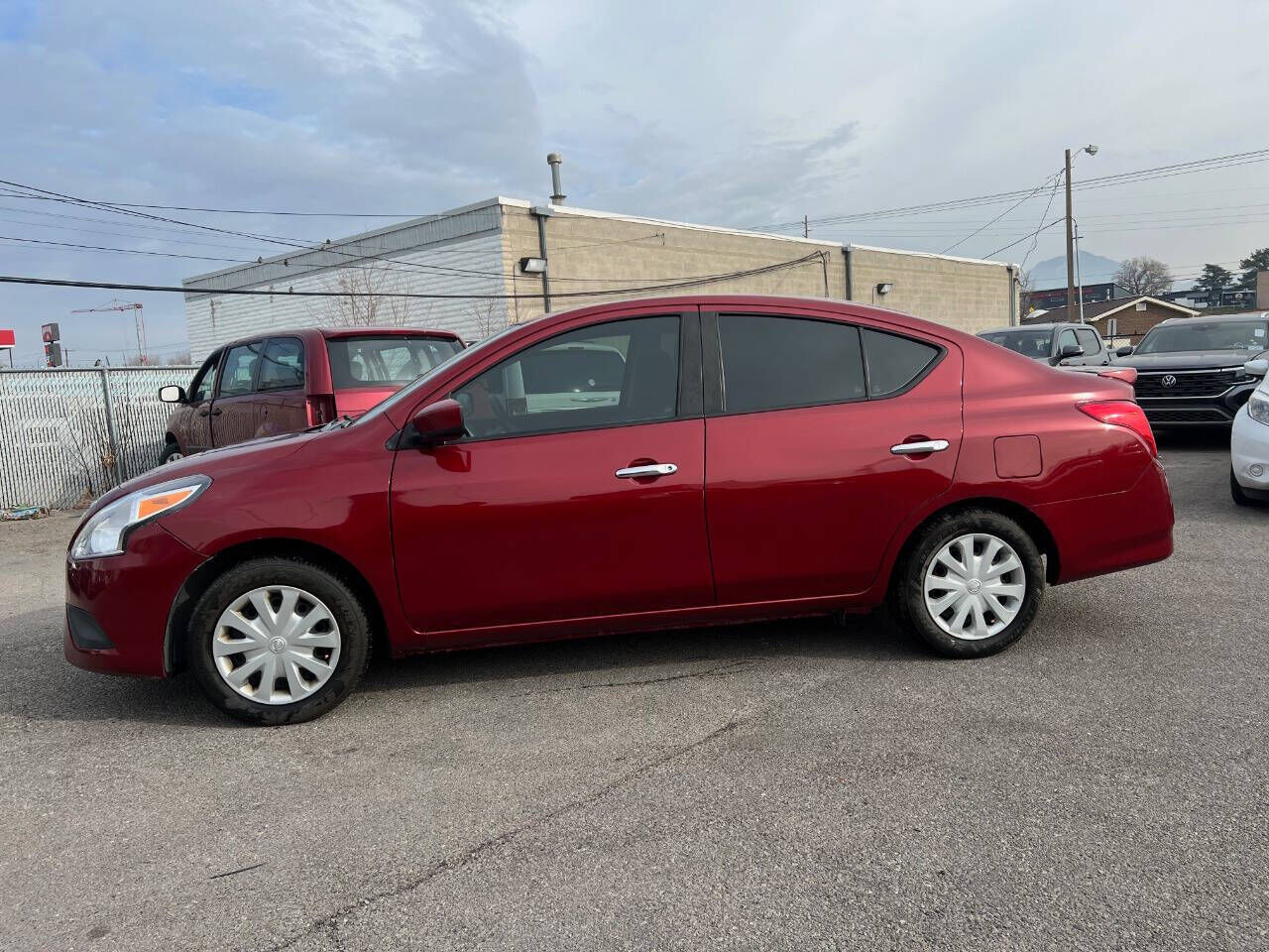 2019 NISSAN Versa