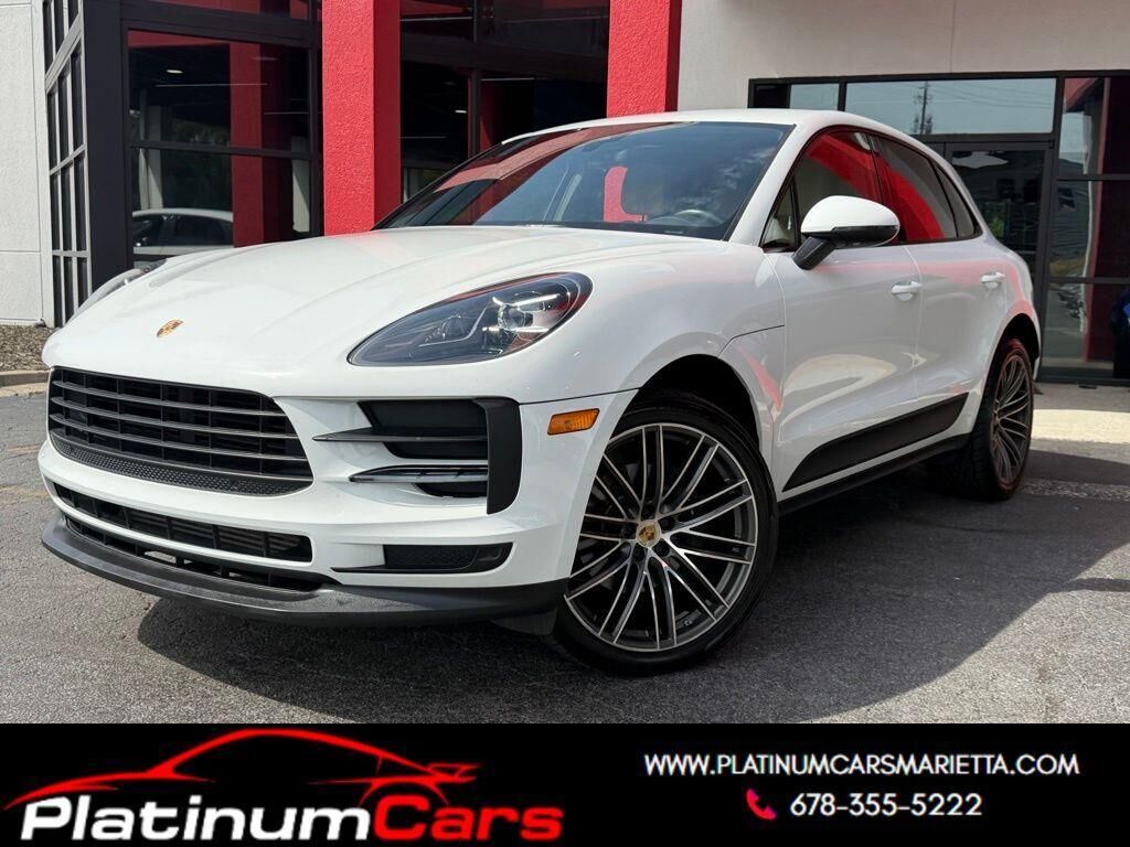 2020 PORSCHE Macan