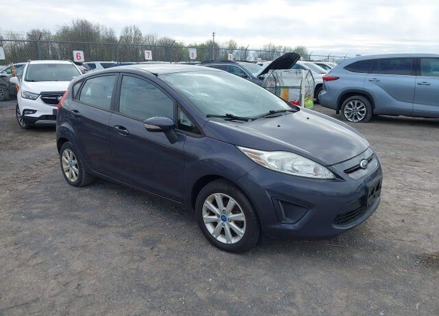 2013 FORD Fiesta