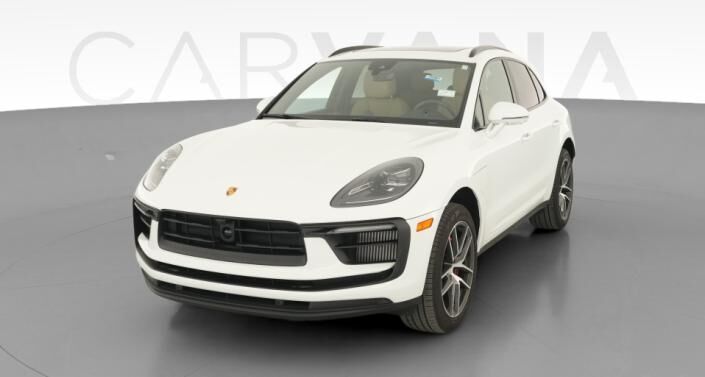 2025 PORSCHE Macan