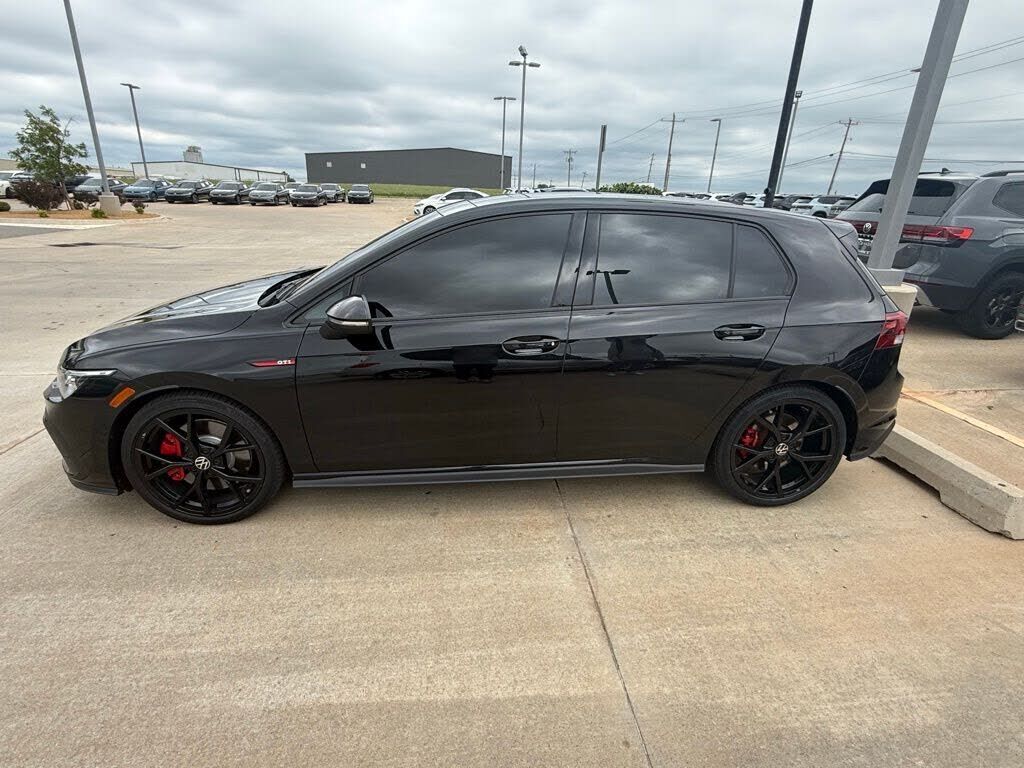2024 VOLKSWAGEN GTI