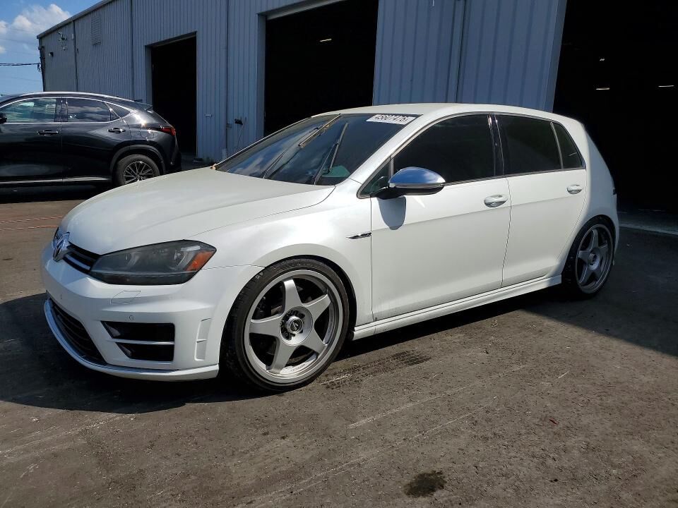 2016 VOLKSWAGEN Golf R