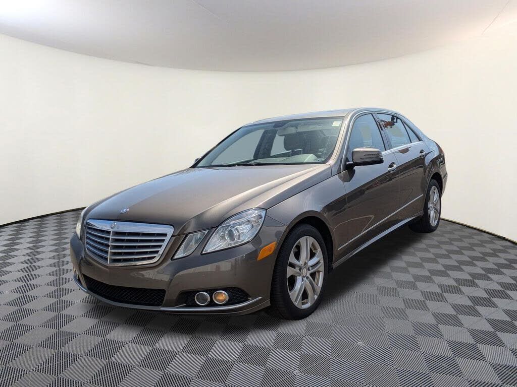 2011 MERCEDES-BENZ E-Class