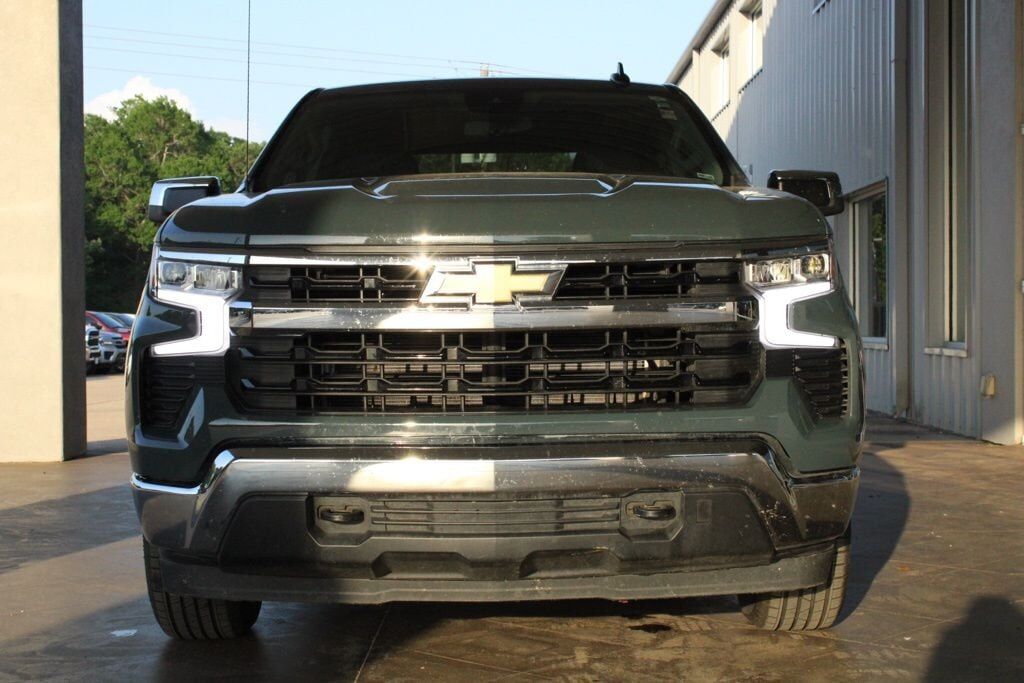 2025 CHEVROLET Silverado