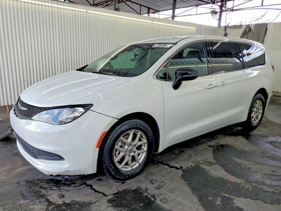 2025 CHRYSLER Voyager