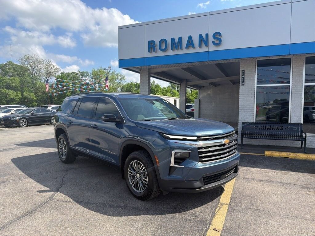 2024 CHEVROLET Traverse