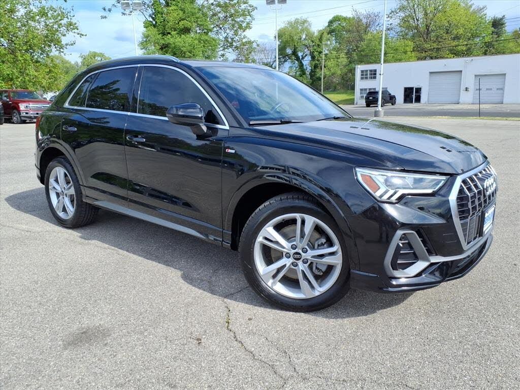 2023 AUDI Q3