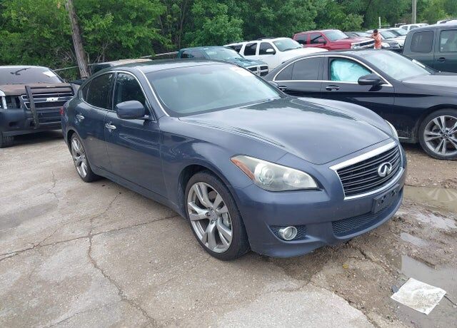 2011 INFINITI M37