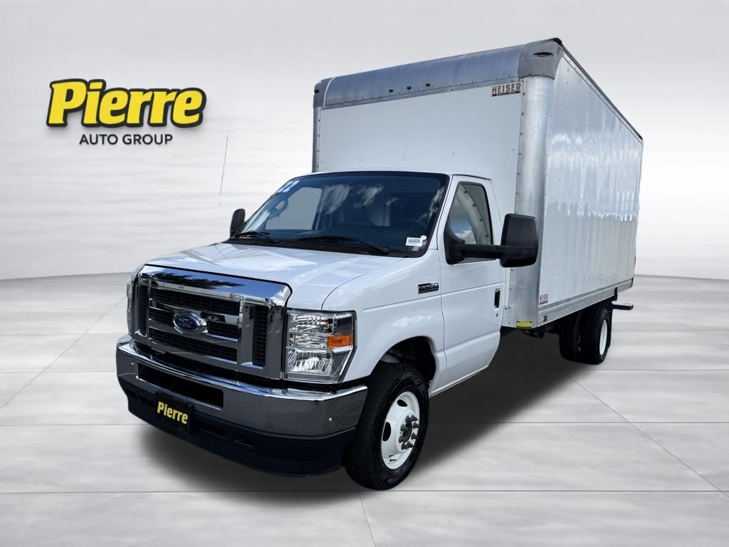 2022 FORD E-450