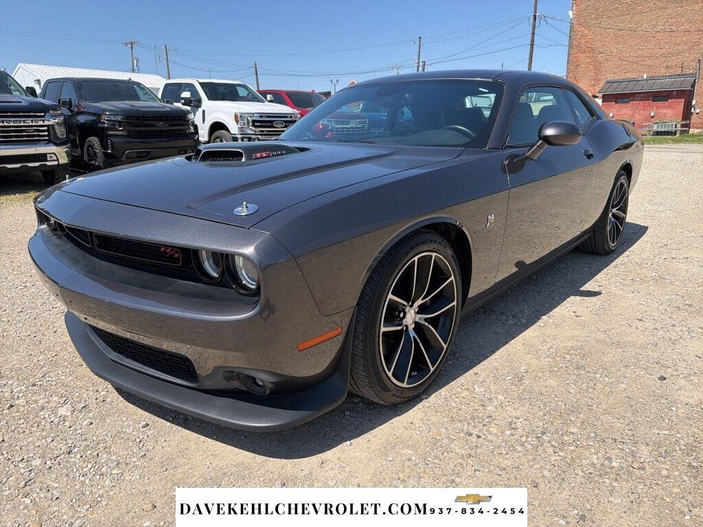 2016 DODGE Challenger