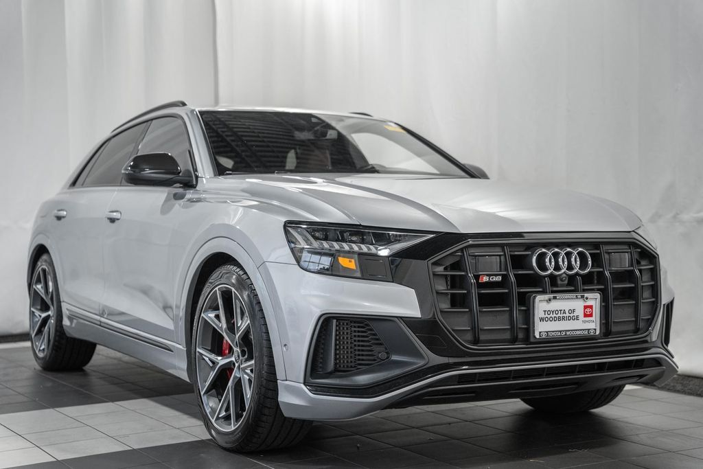 2022 AUDI SQ8