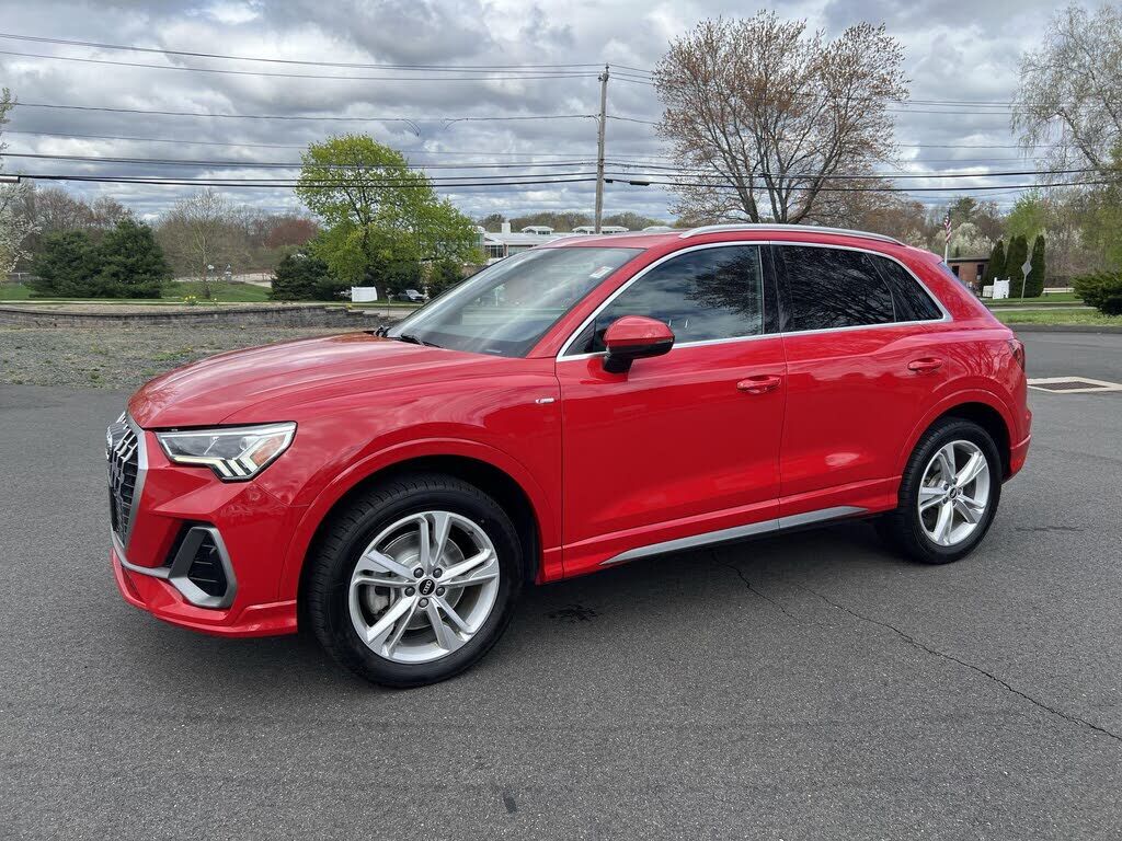 2022 AUDI Q3