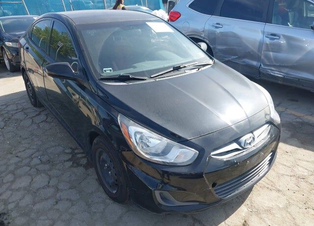 2014 HYUNDAI Accent