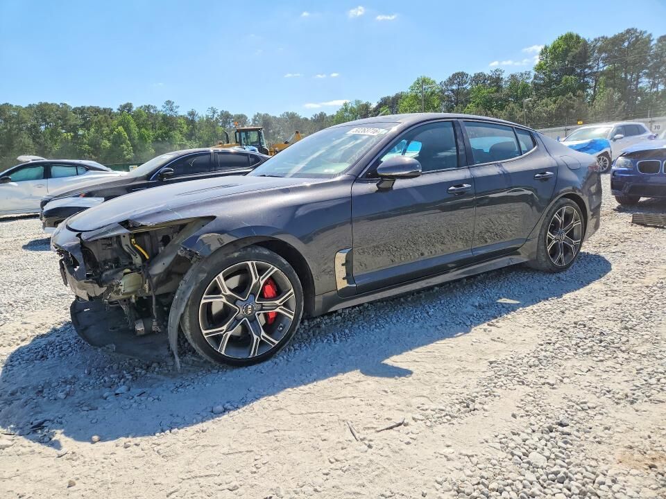 2019 KIA Stinger