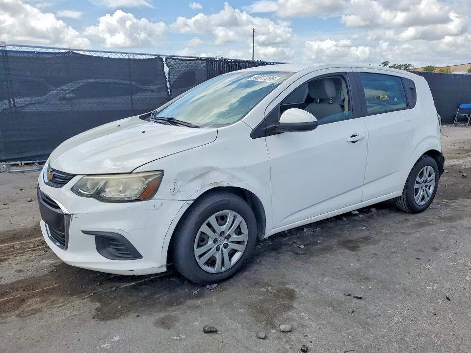 2017 CHEVROLET Sonic