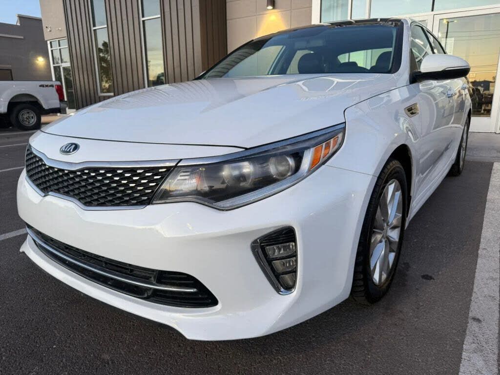 2018 KIA Optima