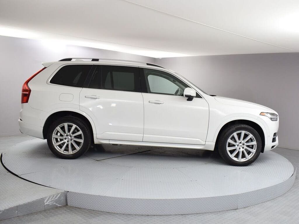 2016 VOLVO XC90
