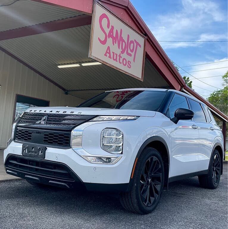 2022 MITSUBISHI Outlander