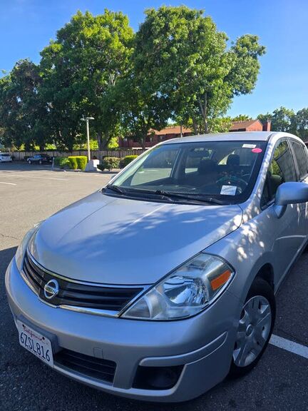 2012 NISSAN Versa