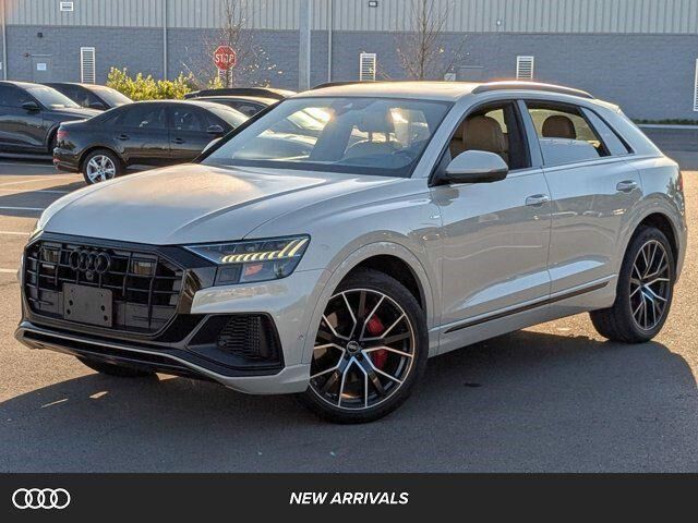 2022 AUDI Q8