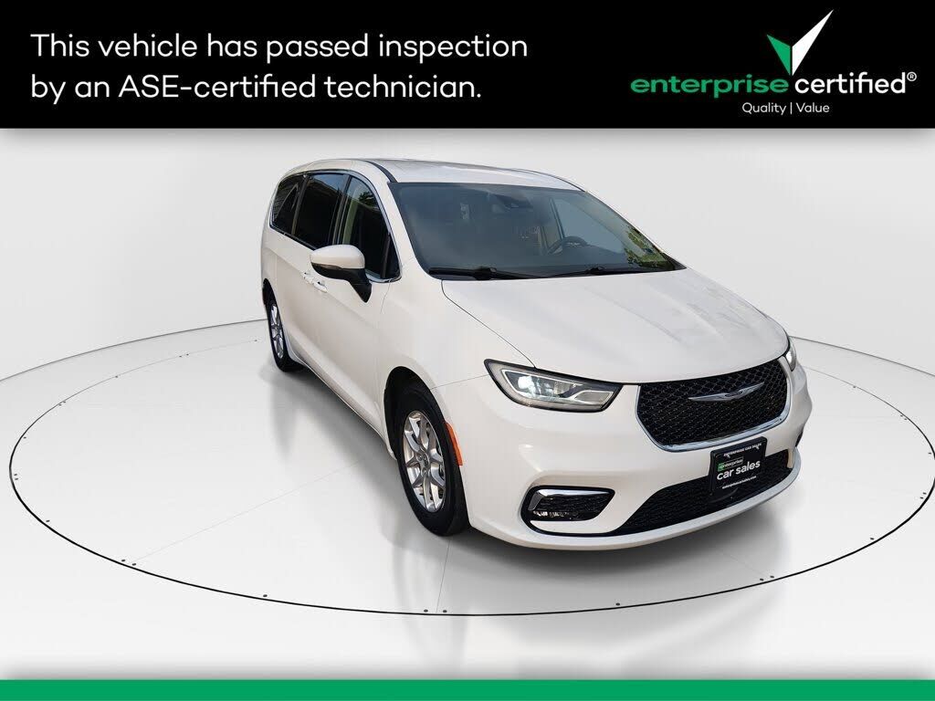 2023 CHRYSLER Pacifica