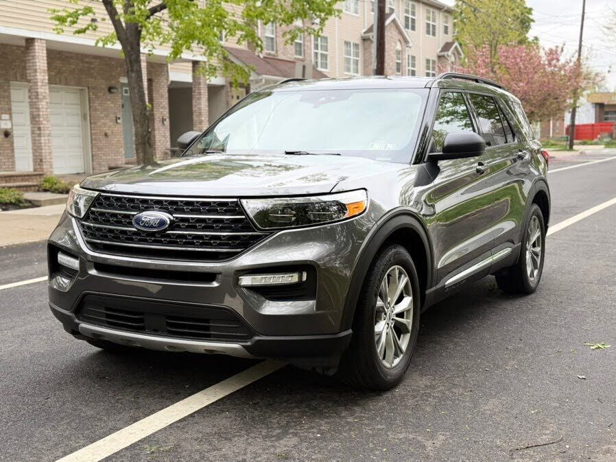 2020 FORD Explorer
