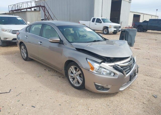 2014 NISSAN Altima