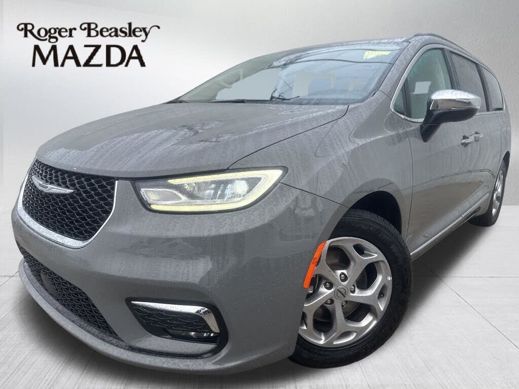 2023 CHRYSLER Pacifica