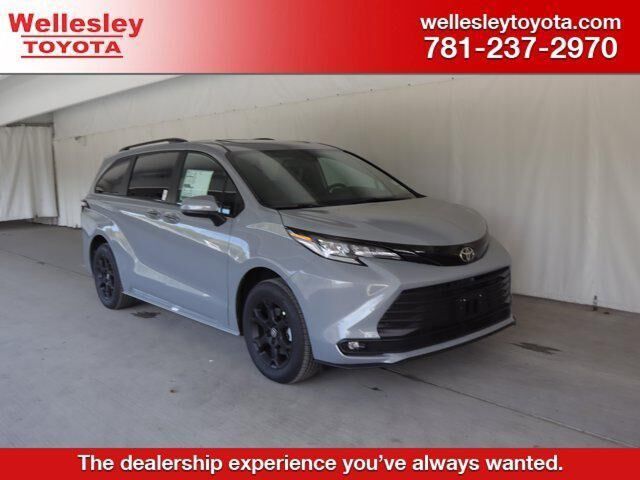 2026 TOYOTA Sienna