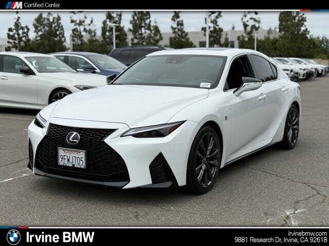 2023 LEXUS IS