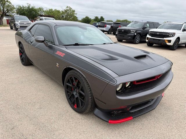 2016 DODGE Challenger
