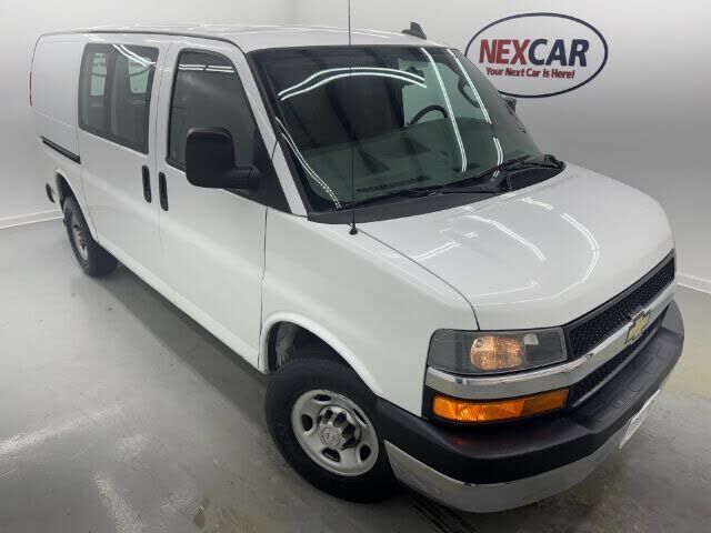 2019 CHEVROLET Express
