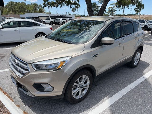 2017 FORD Escape