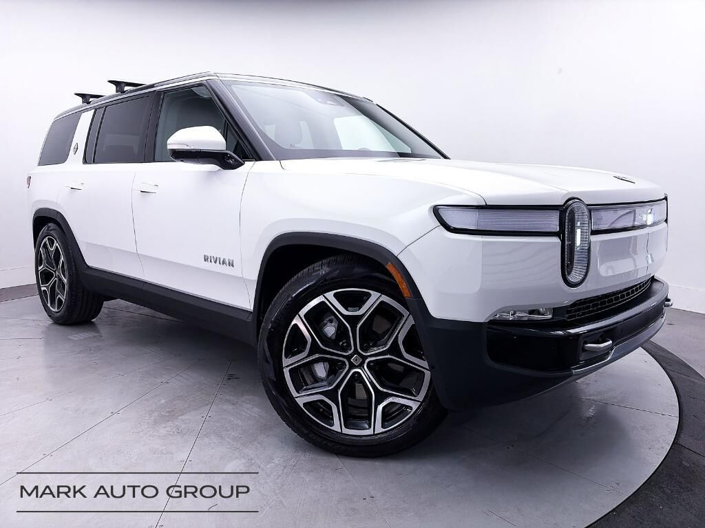 2024 RIVIAN R1S