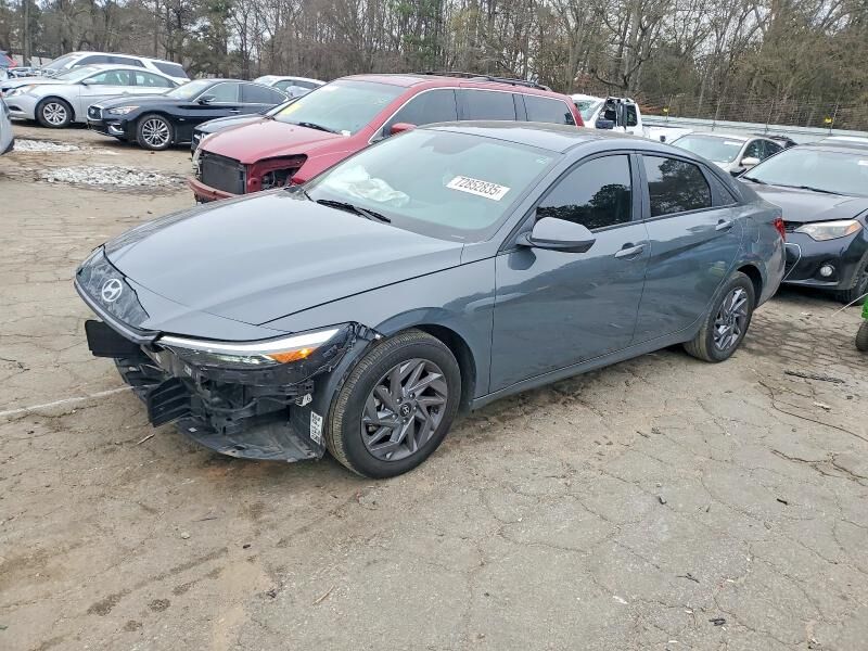2024 HYUNDAI Elantra
