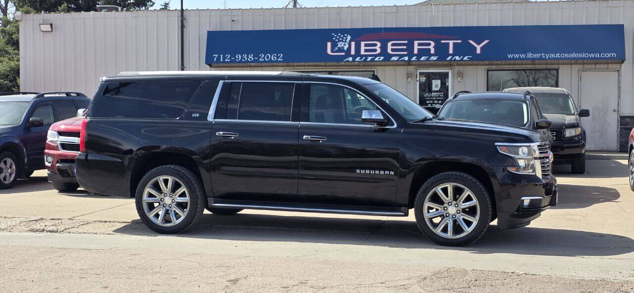 2015 CHEVROLET Suburban