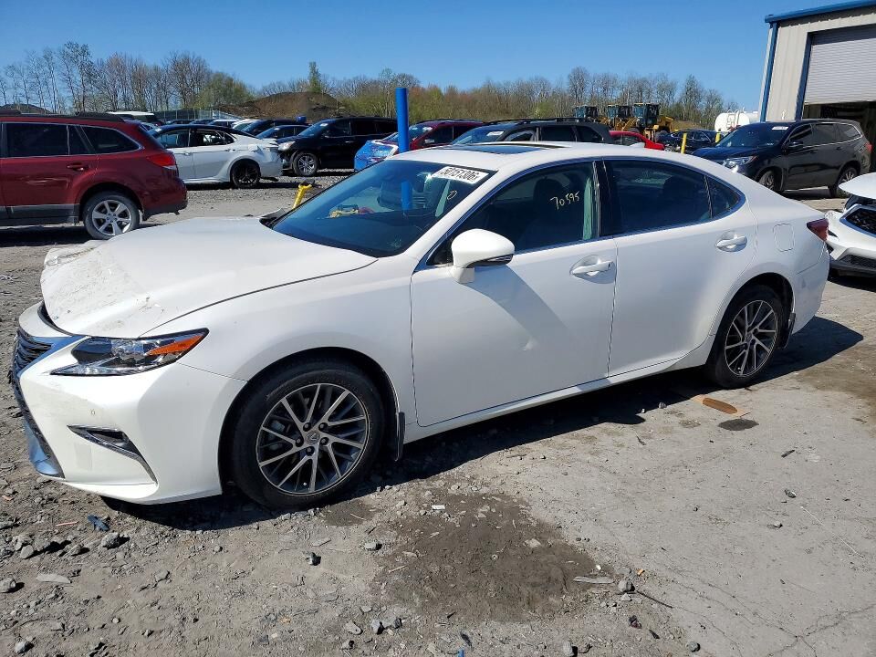 2017 LEXUS ES