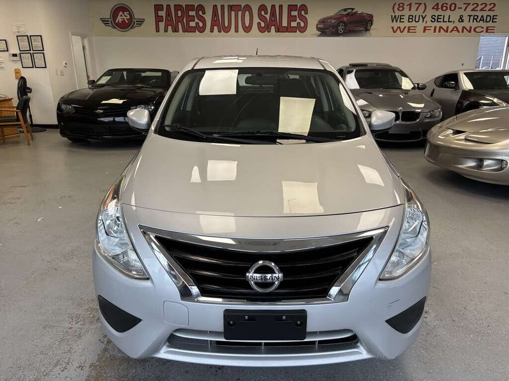 2016 NISSAN Versa