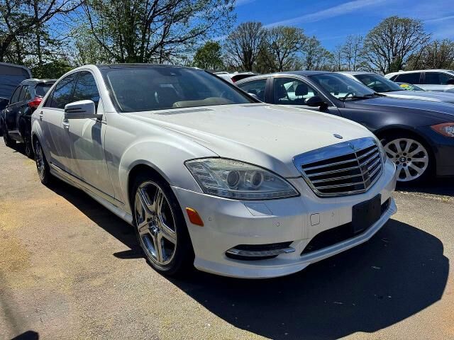 2011 MERCEDES-BENZ S-Class